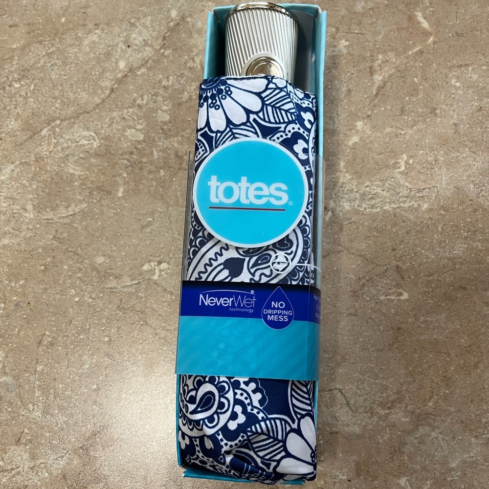 NWT Totes NeverWet Umbrella auto open/close